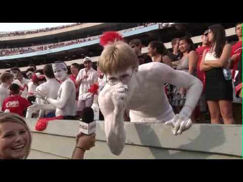 How crazy the UGA University of Georgia fans are!! How crazy the UGA University of Georgia fans are!!